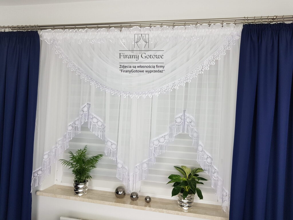 Firana gotowa z lambrekinem oraz gipiurą