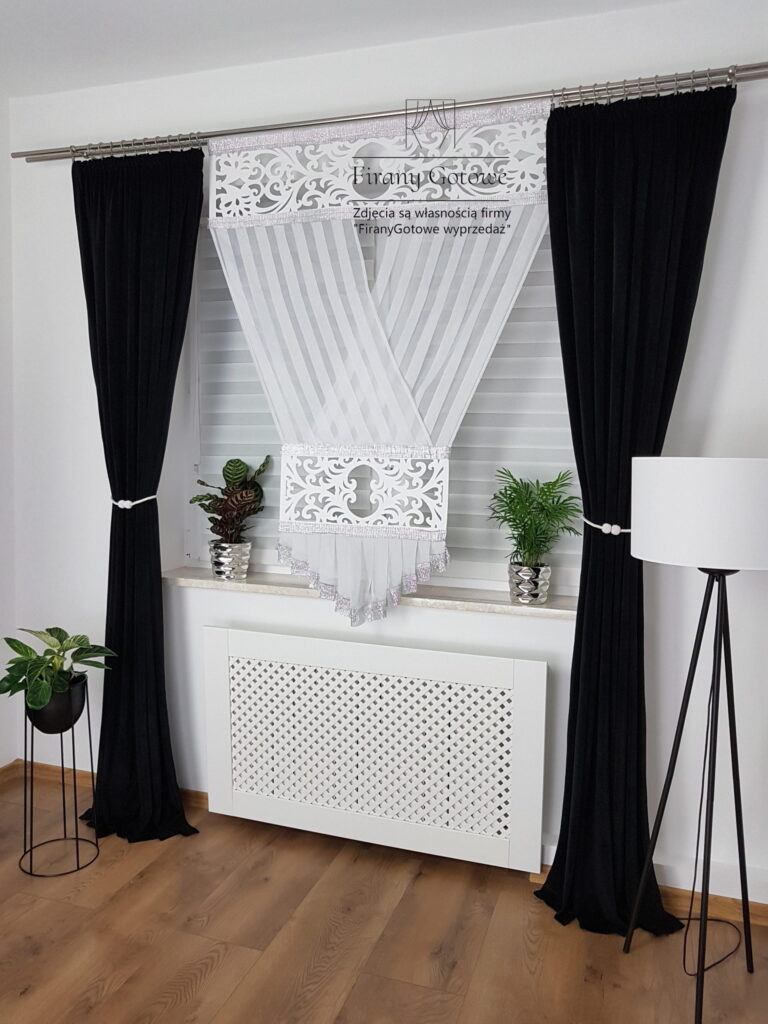Panel dekoracyjny z cyrkonami i ażurem 160cm