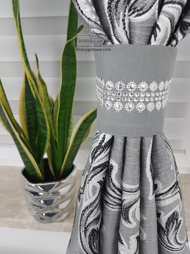 Firana do salonu - szara