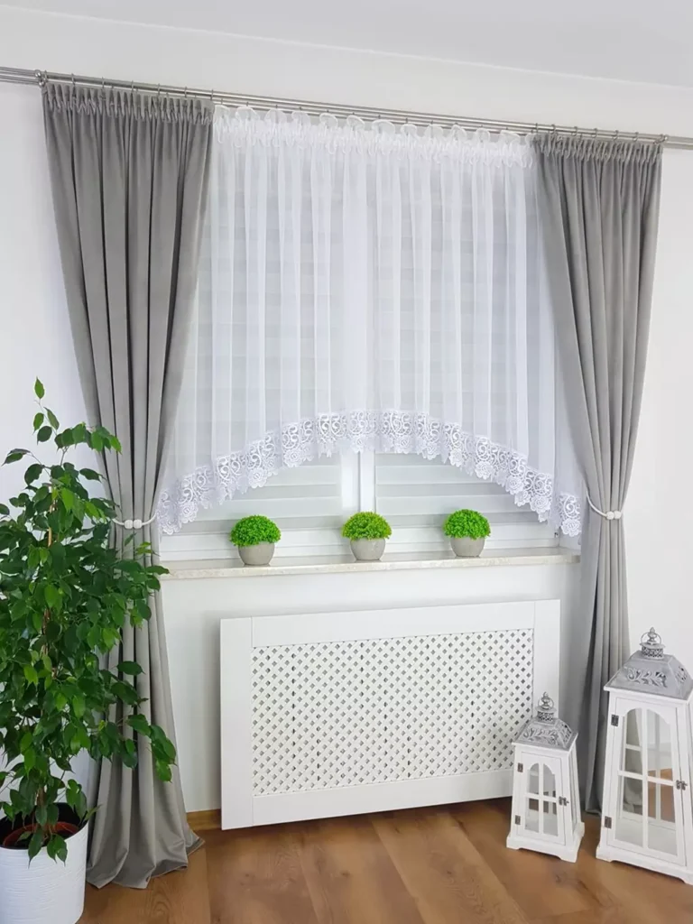 Firanka z gipiurą 15cm
