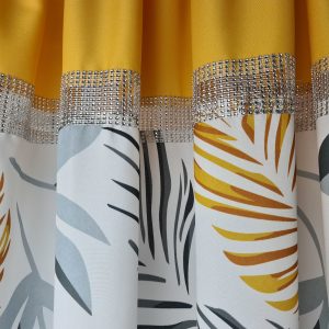 Krótka firanka z zasłonami z motywem modnych liści- żółta Firany gotowe wyprzedaż firanygotowe.com