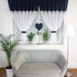 Eleganckie i nowoczesne firany gotowe z serduszkiem-czarna