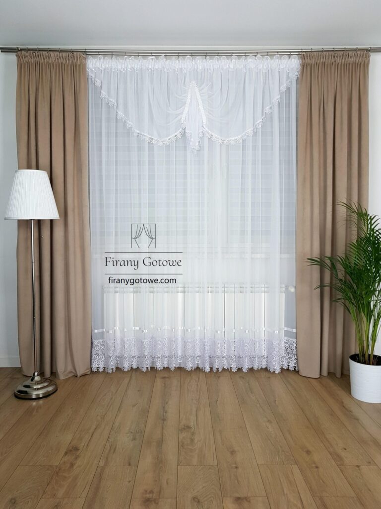 Modna firana gotowa z gipiurą 30cm