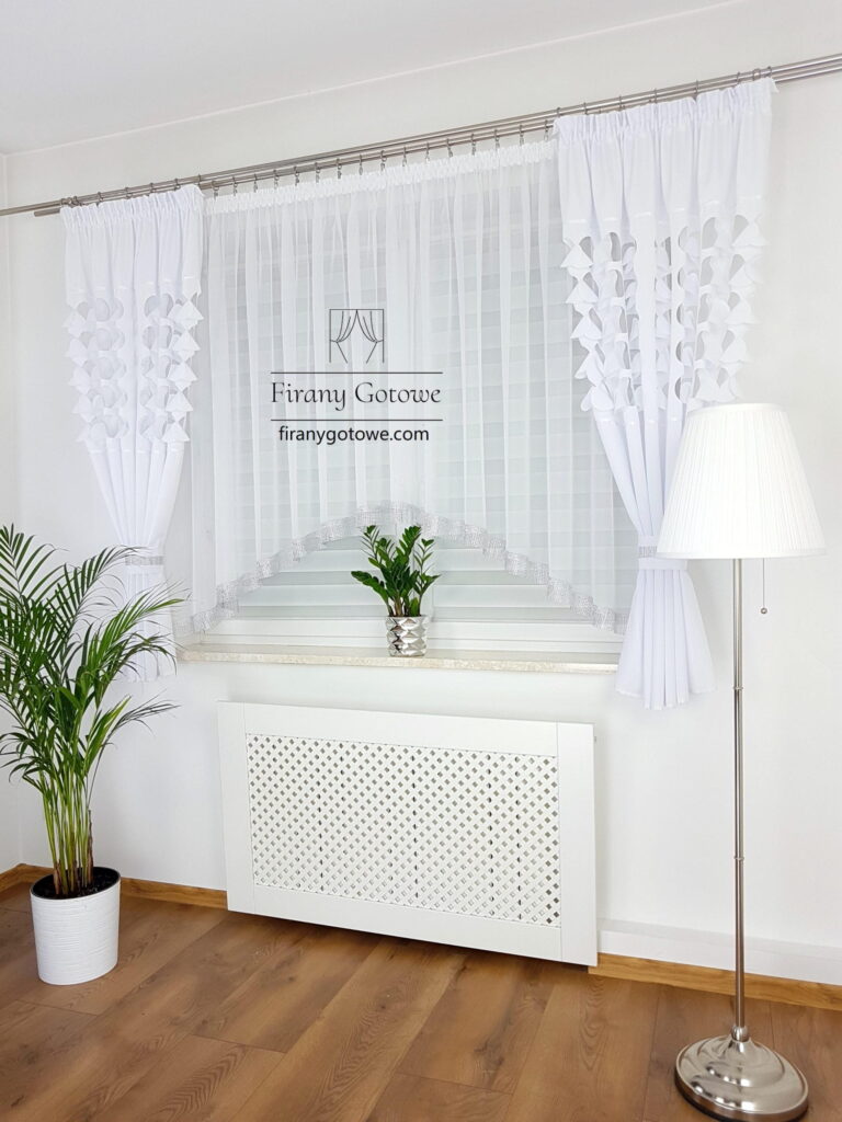 Zasłona gotowa wycinana laserowo-biała