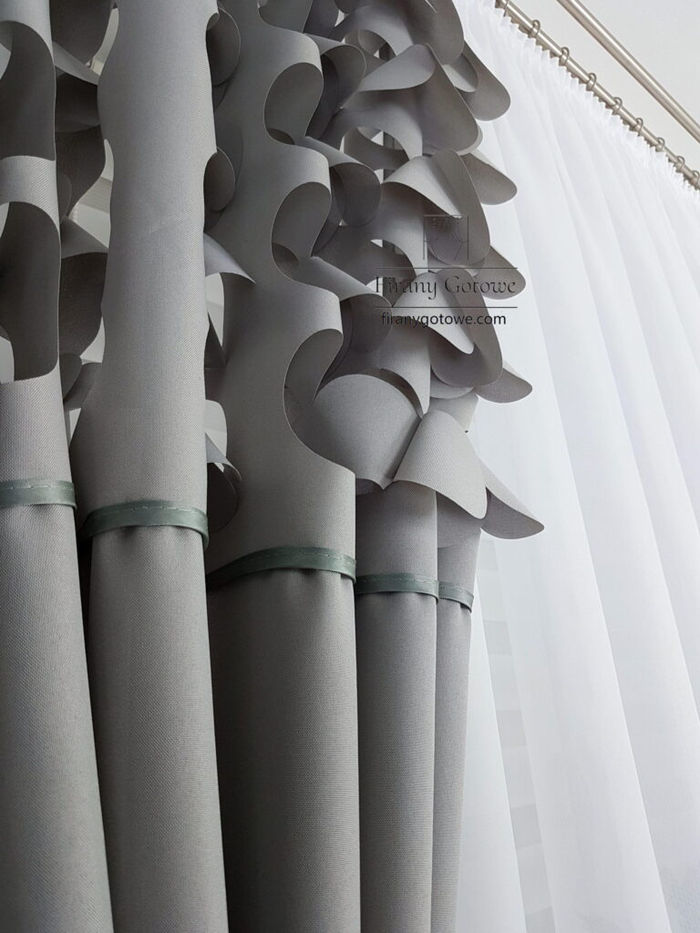Zasłona gotowa wycinana laserowo-szara