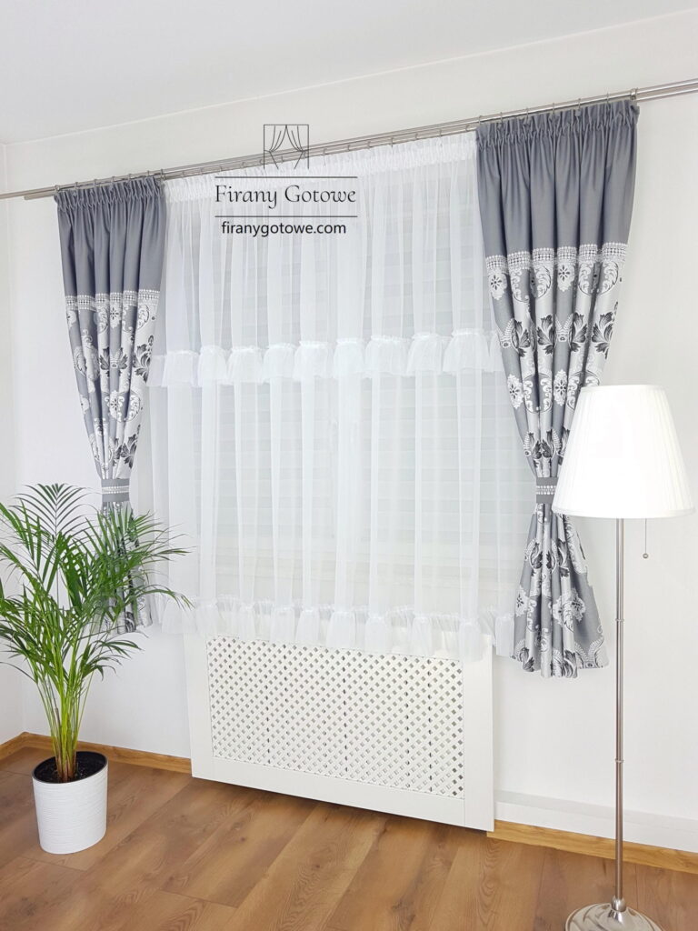 Firanka z falbankami oraz kompletem dwóch zasłon 180cm