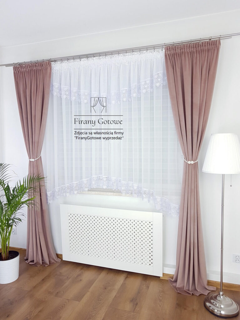 Firana z gipiurą 400 x 180  w białe serca
