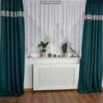 Firanka z woalu zdobiona gipiurą 400/150cm