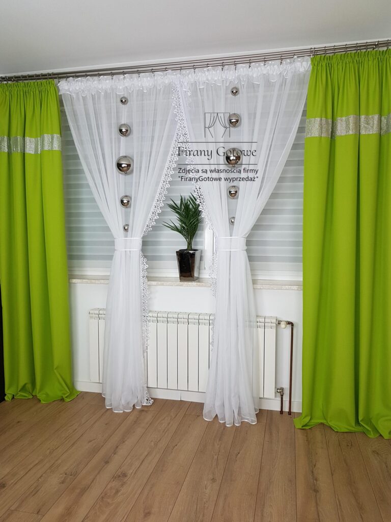 Długa firanka z gipiurą 600/250cm