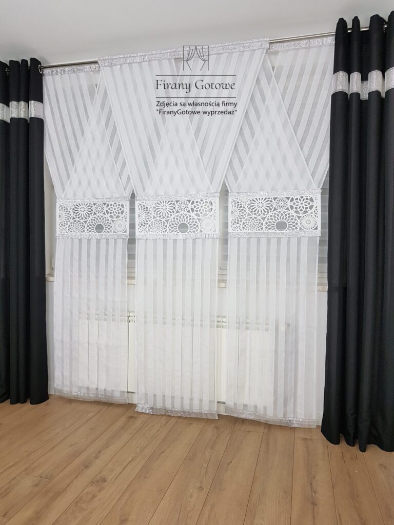Panel dekoracyjny z ażurem 250cm