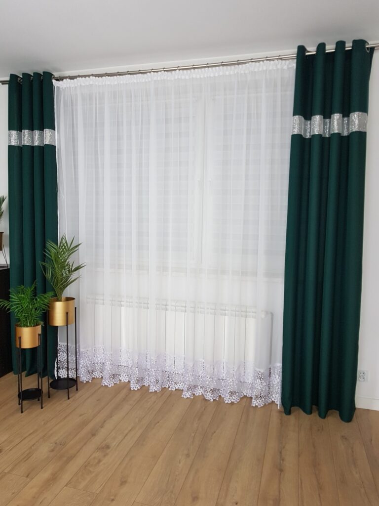 Długa firana z gipiurą  600/250cm