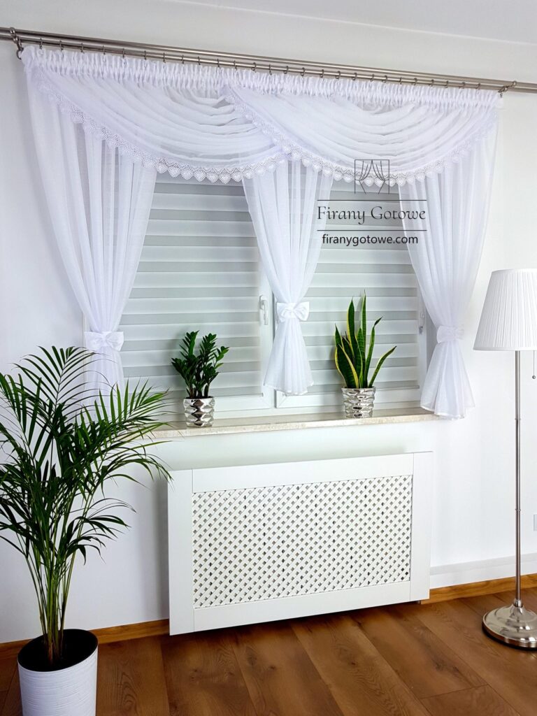 Firana do salonu sable 600 x 155 z gipiurą w serca