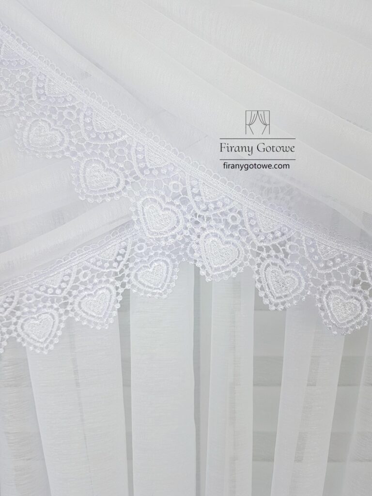 Firana do salonu sable 600 x 155 z gipiurą w serca