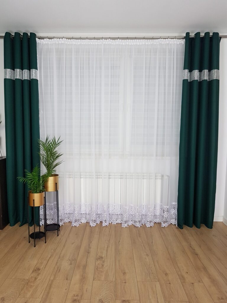 Długa firana z gipiurą  600/250cm