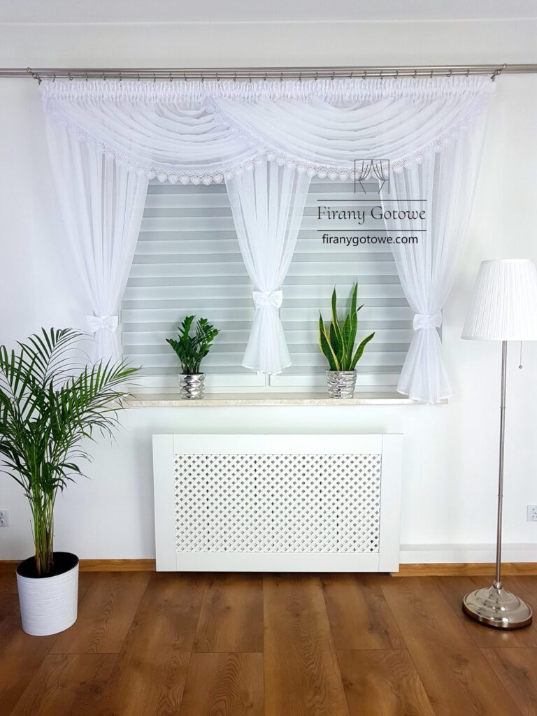 Firana do salonu sable 600 x 155 z gipiurą w serca