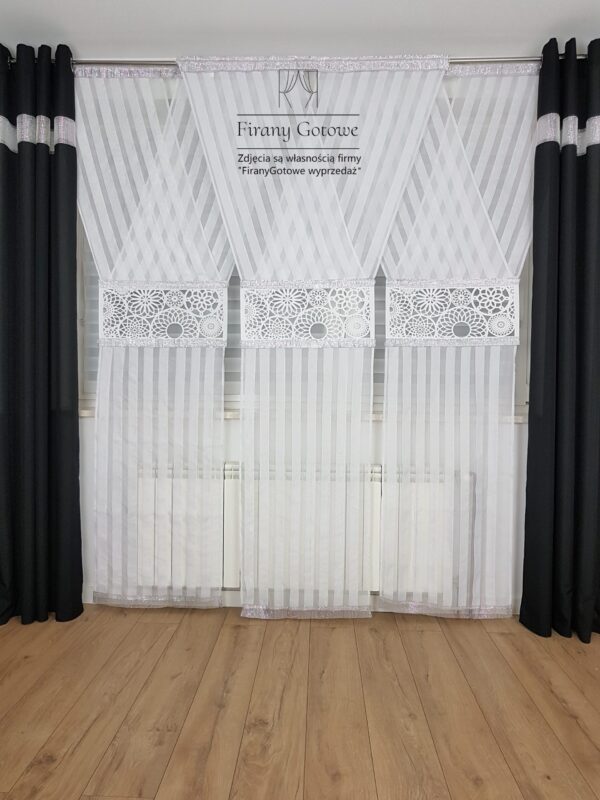 Panel dekoracyjny z ażurem 250cm
