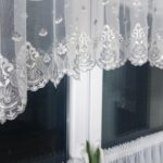 Firanka do kuchni z haftem, zazdrostki-szara