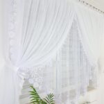 Firanka z gipiurą uszyta z woalu oraz markizety 400x160cm