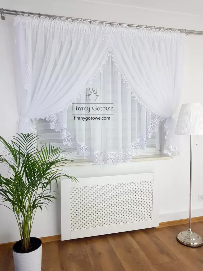 Firanka z gipiurą uszyta z woalu 400x160cm