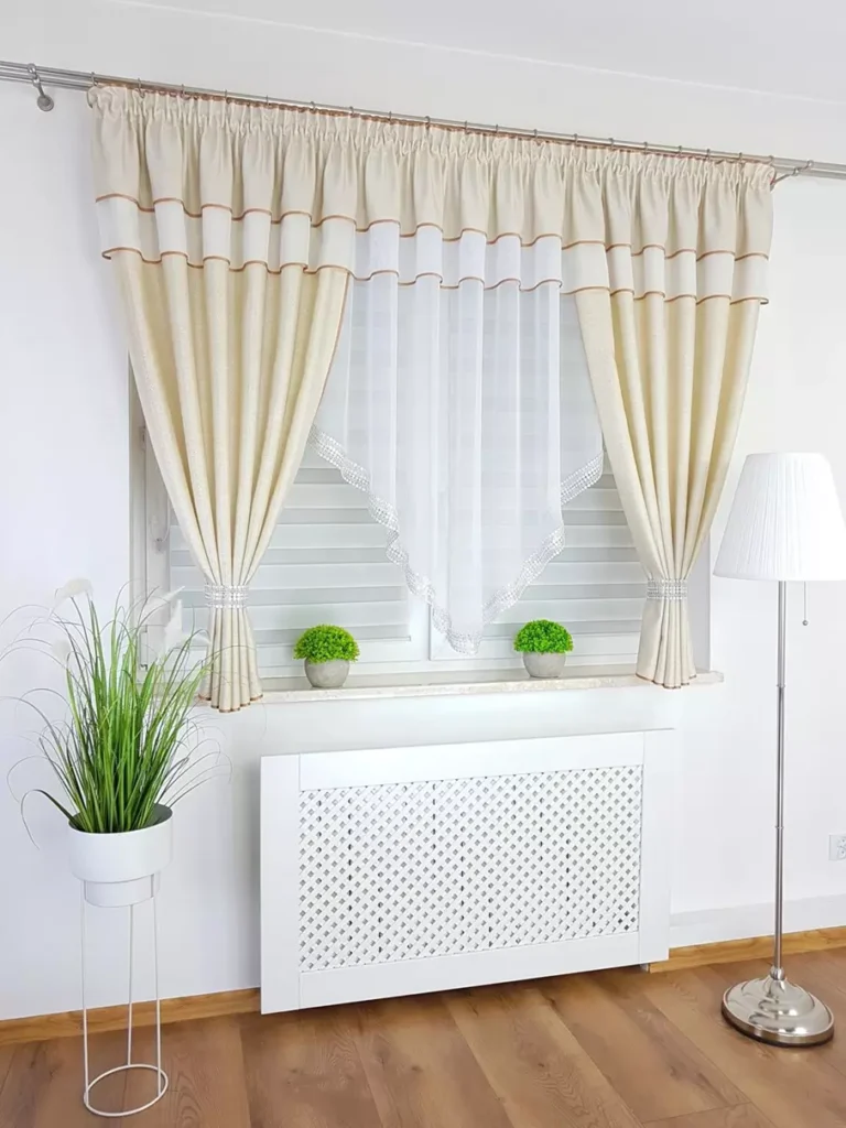 Firana do salonu, kuchni gotowa- kremowa