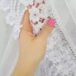 Firana gotowa z ażurem oraz gipiurą