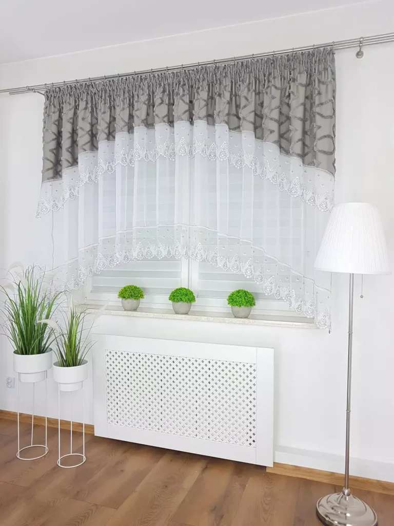 firana gotowa z haftem w stylu boho - szara