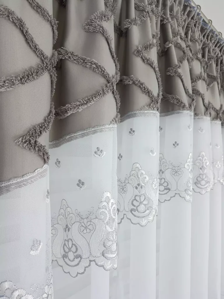 firana gotowa z haftem w stylu boho - szara