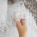firana gotowa z haftem w stylu boho - szara