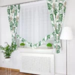 Firana z modnym wzorem monstera