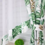 Firana z modnym wzorem monstera