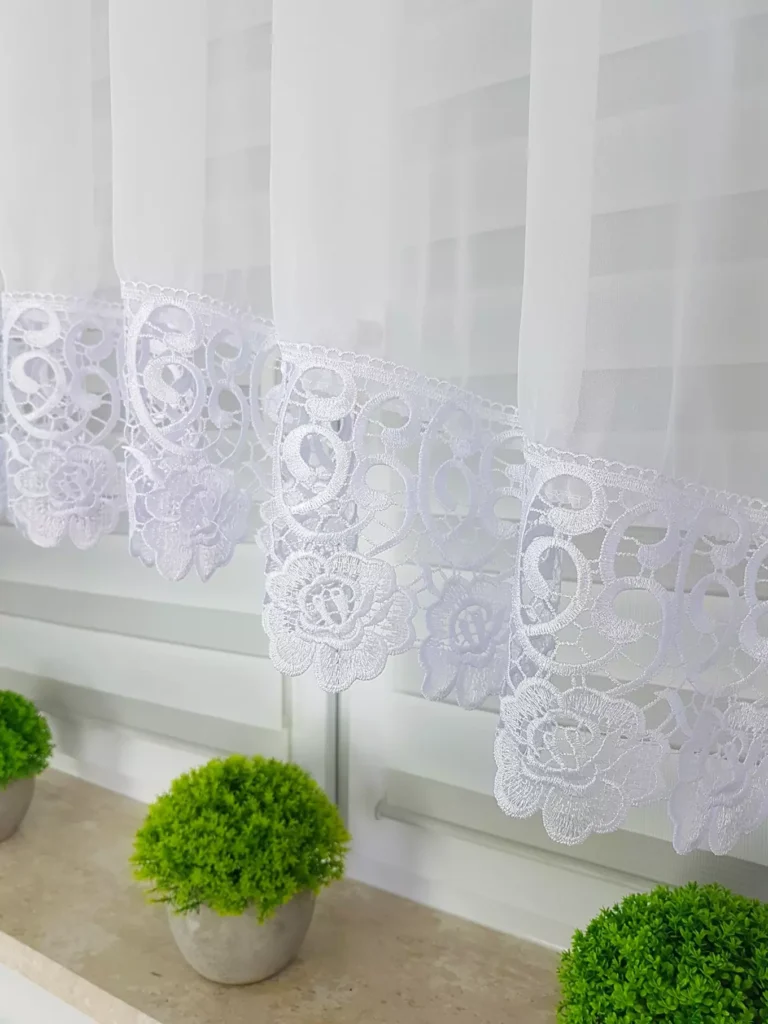 Firana z gipiurą 15cm 300x150cm