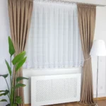 Prosta firana zdobiona 15cm gipiurą szer 300cm
