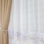 Prosta firana zdobiona 15cm gipiurą szer 300cm