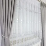 Firana z haftem oraz 45cm gipiurą