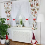Firana, zestaw świąteczny, dwie zasłony, zdobiona zawieszkami