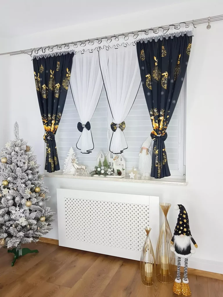 Firana Świąteczna z czarnym akcentem