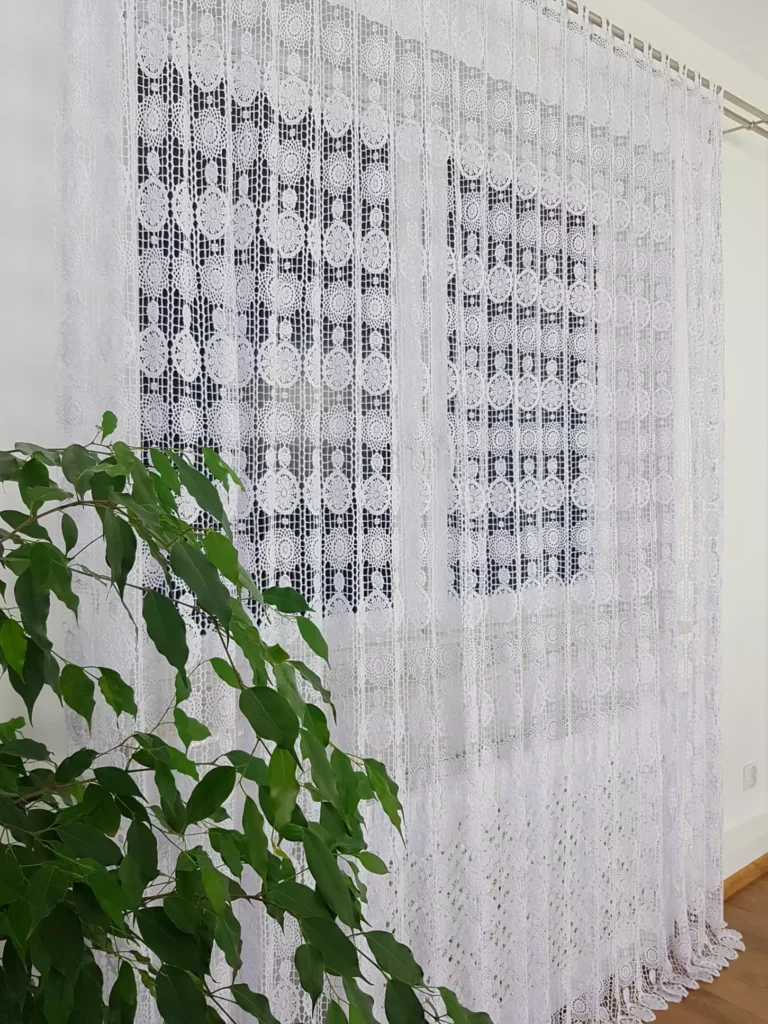 Firana Gipiurowa z Nowoczesnym Akcentem 300x250cm