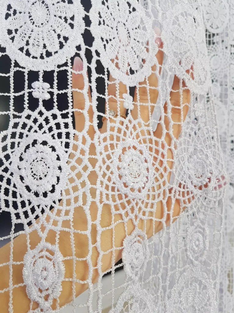 Firana Gipiurowa z Nowoczesnym Akcentem 300x250cm