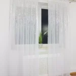 Firana z woalu ze srebrnym wzorem 250cm