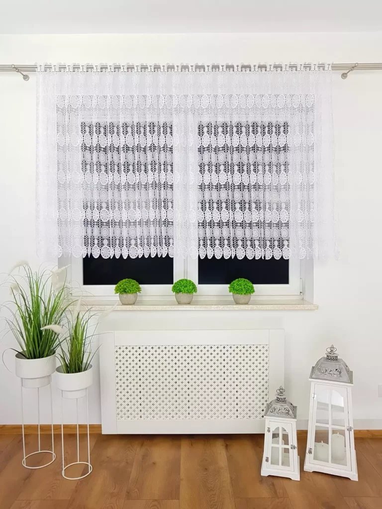 Firana gipiurowa z modnym wzorem 300cm x 160cm