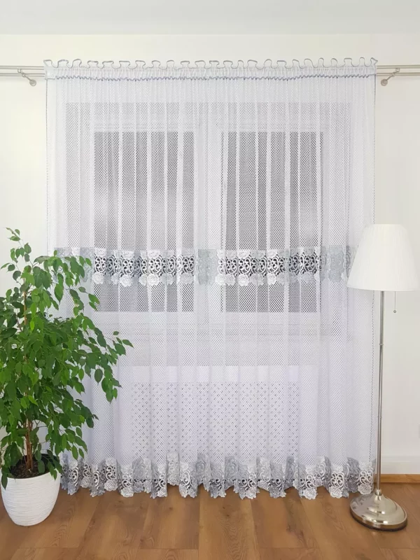 Długa firana z podwójną gipiurą 400cm x 250cm