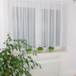 Krótka firana z woalu 400x130cm