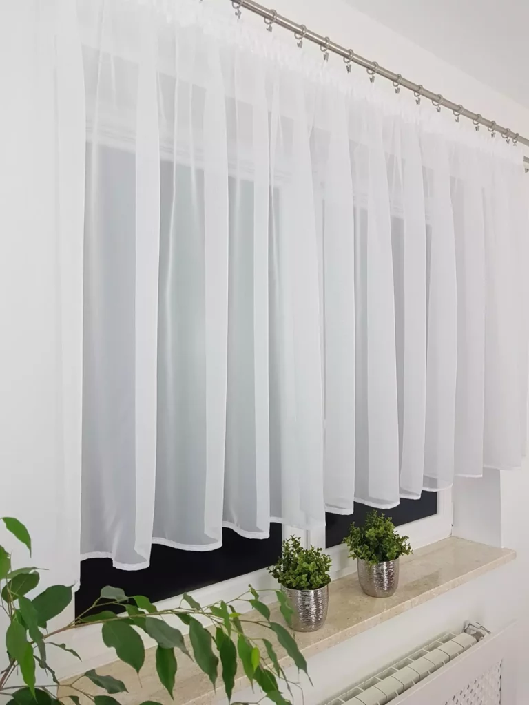Firana gotowa z woalu 400x110cm