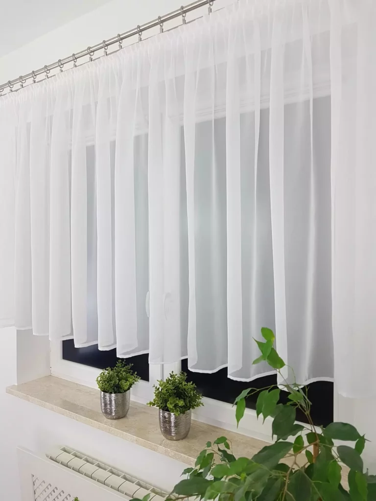 Firana gotowa z woalu 400x110cm
