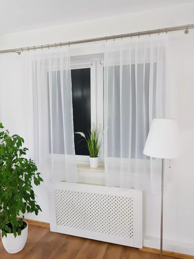 Firana gotowa z woalu 145x160cm