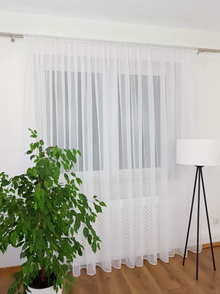 Firana gotowa z woalu 400x250cm