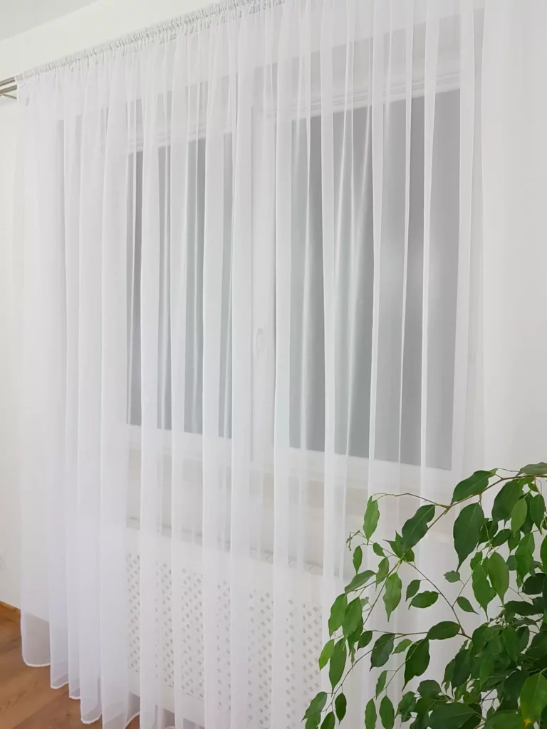 Firana gotowa z woalu 400x250cm