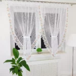 Firana gotowa w kółeczka zdobiona gipiurą 400x160cm