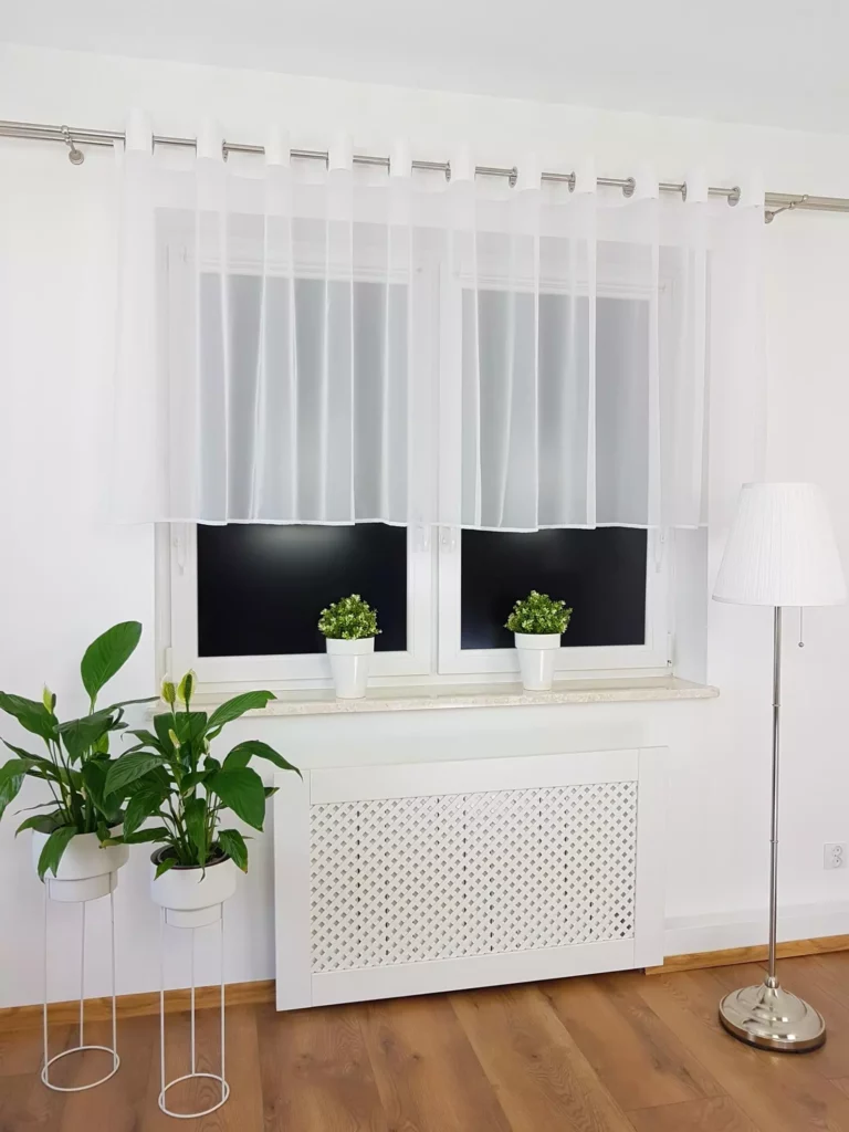 Firana gotowa z woalu na przelotkach 400x110cm
