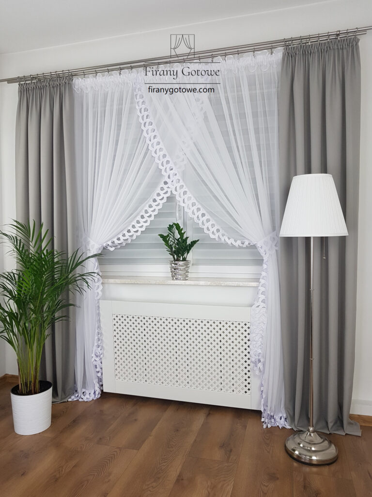 Firanka gotowa z gipiurą 600x250cm